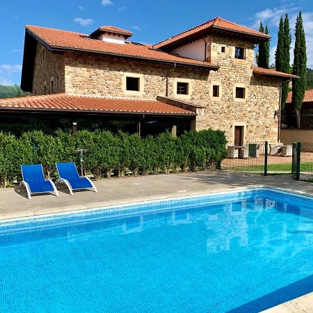 Akla Hotel Suites Valles Pasiegos Saro Luaran gambar
