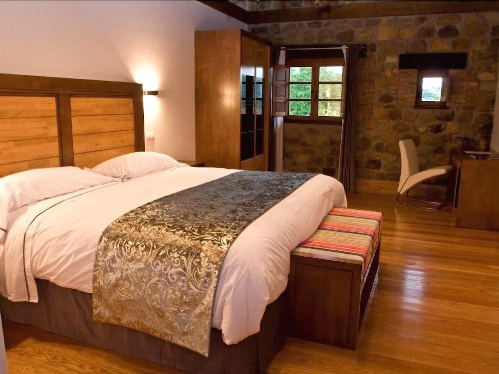 Akla Hotel Suites Valles Pasiegos Saro Luaran gambar
