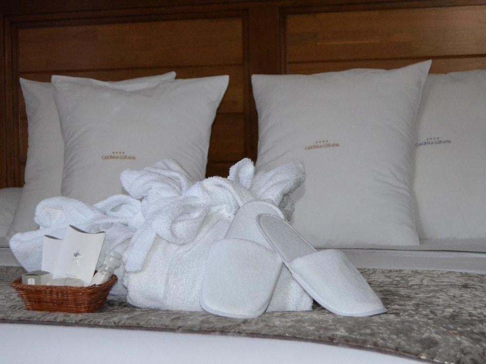 Akla Hotel Suites Valles Pasiegos Saro Luaran gambar
