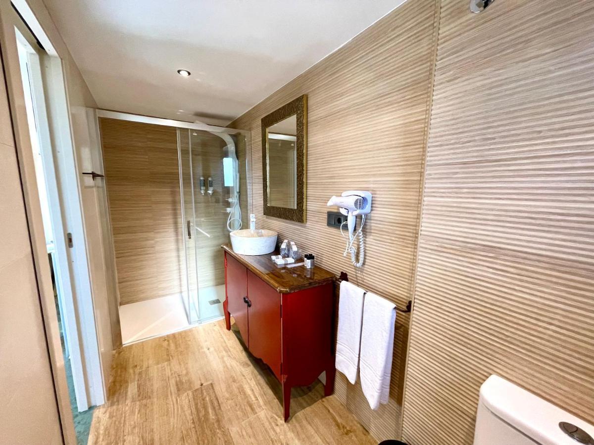 Akla Hotel Suites Valles Pasiegos Saro Luaran gambar