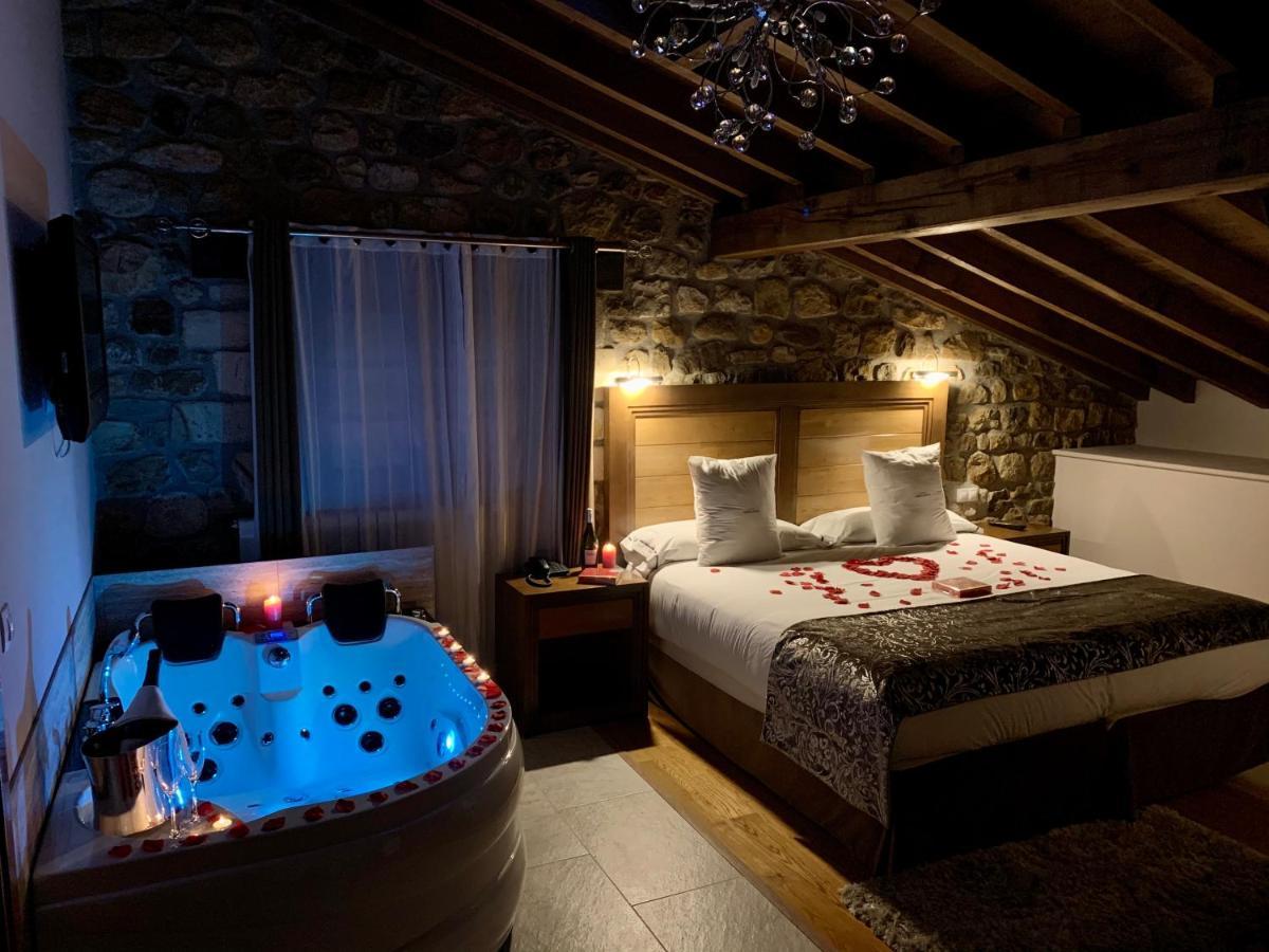 Akla Hotel Suites Valles Pasiegos Saro Luaran gambar
